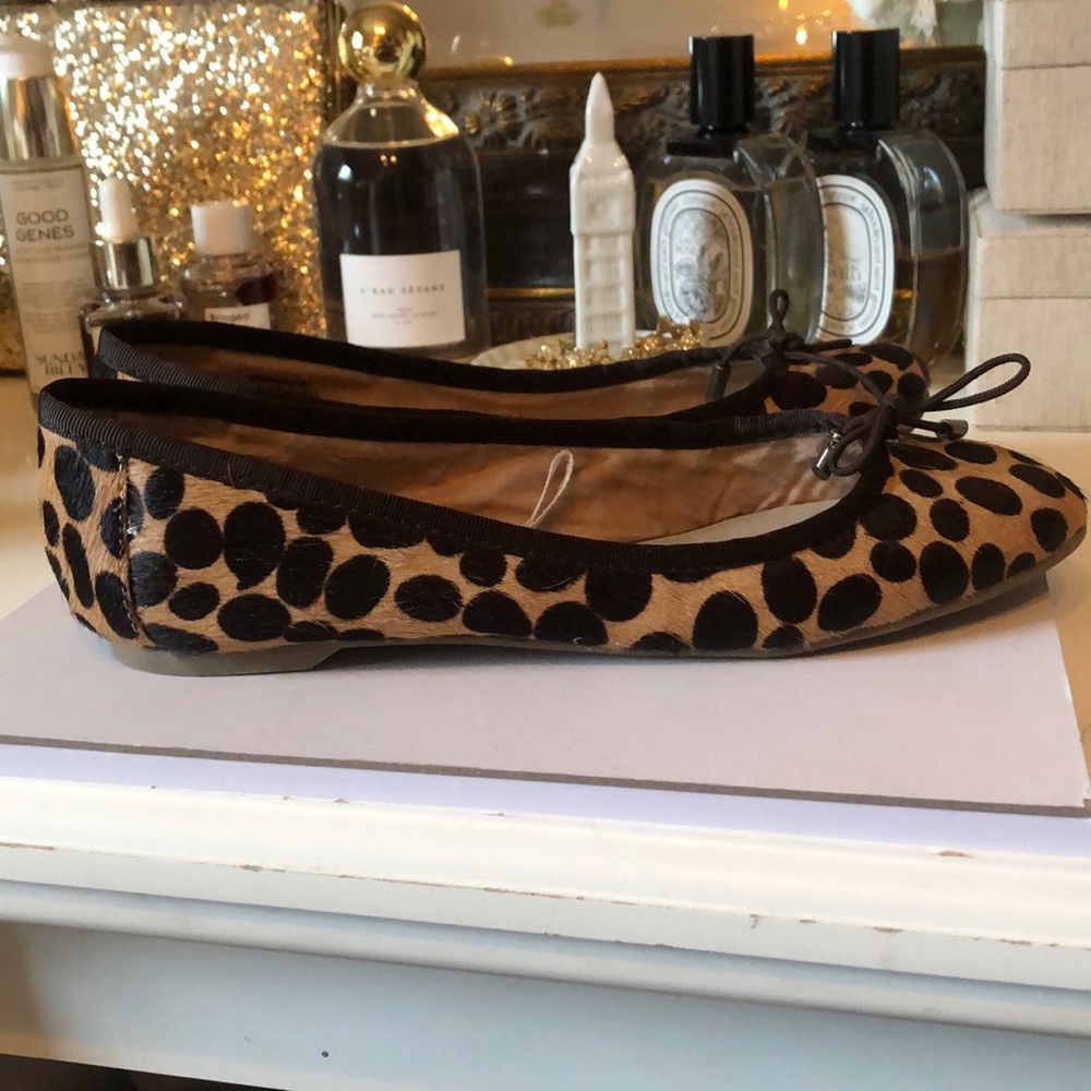 Leopard flats!